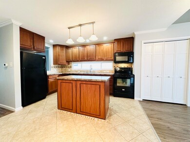 18199 S Stoneridge Dr unit F, South Bend, IN 46637 - photo 5