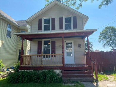 1921 Iowa St, Davenport, IA 52803 - photo 2