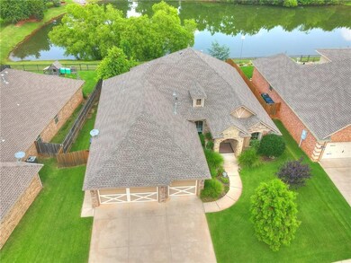 19424 Crest Ridge Dr, Edmond, OK 73012 - photo 2