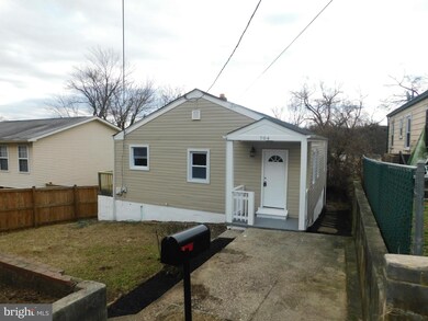 704 Glacier Ave, Capitol Heights, MD 20743 - photo 2
