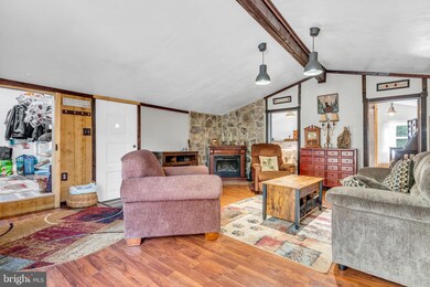 2149 Pine Grove Rd, Fayetteville, PA 17222 - photo 5