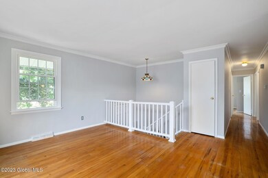 137 Horstman Dr, Schenectady, NY 12302 - photo 4