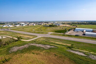 4224 4th St unit 3 Lots, Minot, ND 58703 - photo 2