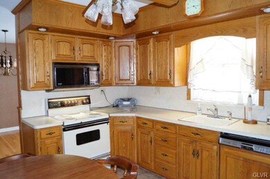 5545 Main St, Whitehall, PA 18052 - photo 2