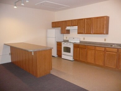 101 Broad St, Claremont, NH 03743 - photo 3