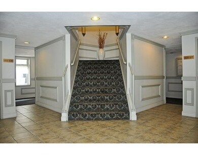 934 Southern Artery unit 212, Quincy, MA 02169 - photo 2