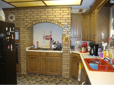 Kitchen Brickwork over JennAir
