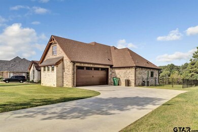 10912 Deer Creek Dr, Tyler, TX 75707 - photo 2