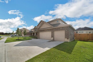 5177 Arbor Cove Ct, Alvin, TX 77511 - photo 3