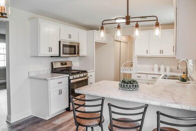 5507 Homecrest Dr, Akron, OH 44319 - photo 4