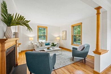 13 Warren Ln, Weston, MA 02493 - photo 4