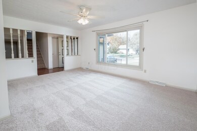 2893 Heatherleaf Way-3