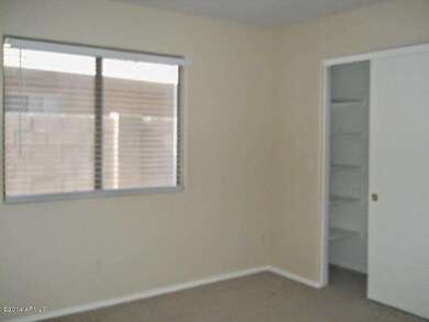 7 - Downstiars bedroom