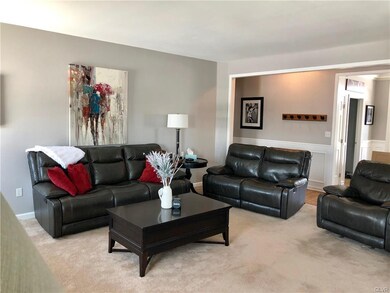 4702 Farrcroft Dr, Easton, PA 18040 - photo 3