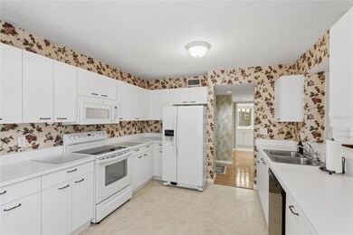 3750 Pinebrook Cir unit 308, Bradenton, FL 34209 - photo 7