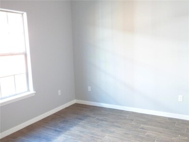 808 Pearl Dr, Donna, TX 78537 - photo 6