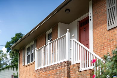 814 N Coalter St, Staunton, VA 24401 - photo 2