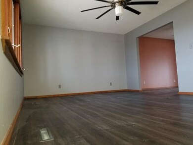 2733 Hwy S74 Hwy S, Newton, IA 50208 - photo 6