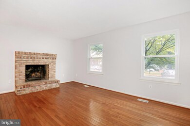 15617 Ambiance Dr, North Potomac, MD 20878 - photo 7