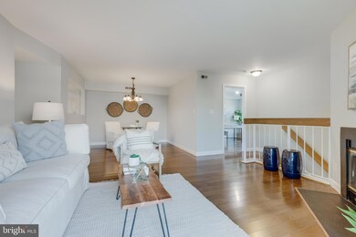 13661 Orchard Dr unit 3661, Clifton, VA 20124 - photo 3