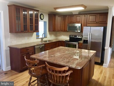 916 Calvert Ave, Saint Michaels, MD 21663 - photo 3