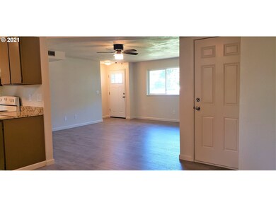 1305 SW 3rd Place, Pendleton, OR 97801 - photo 6