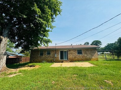 7543 Telfair Dr, Fayetteville, NC 28303 - photo 2