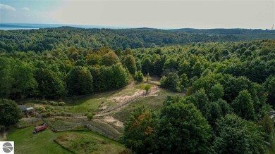 8606 E Lincoln Rd, Cedar, MI 49621 - photo 4