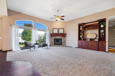 1714 Quail Ridge Rd, Cedar Falls, IA 50613 - photo 4