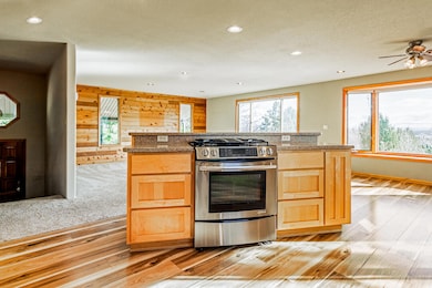 3313 SW 34th St, Redmond, OR 97756 - photo 4