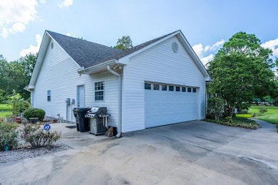 674 Forest Hills Dr, Douglas, GA 31535 - photo 4