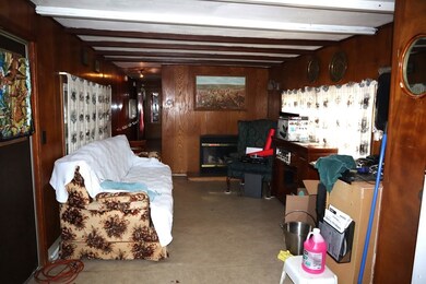 35 Red Brook Ln, Orange, MA 01364 - photo 6