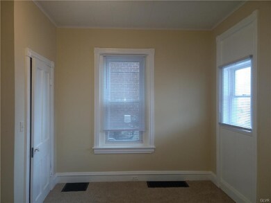 718 Linden St unit 1, Bethlehem, PA 18018 - photo 4