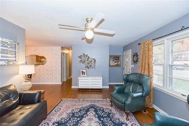 900 NW B St, Blue Springs, MO 64015 - photo 6