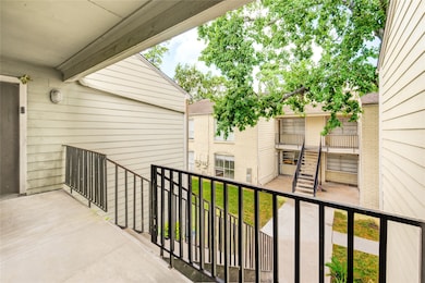 6200 W Tidwell Rd unit 2608, Houston, TX 77092 - photo 3