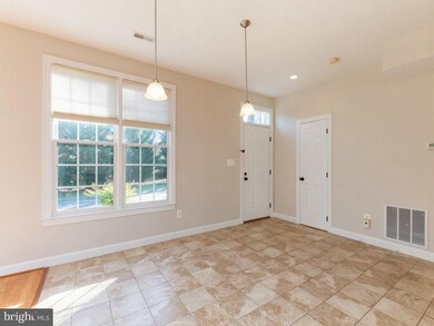 10903 Maple St, Fairfax, VA 22030 - photo 6