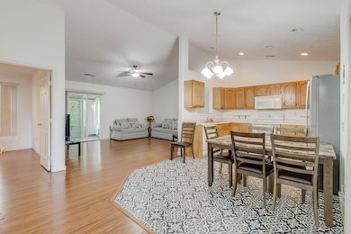 4214 Pheasant Ct unit 4214, Dayton, OH 45424 - photo 4