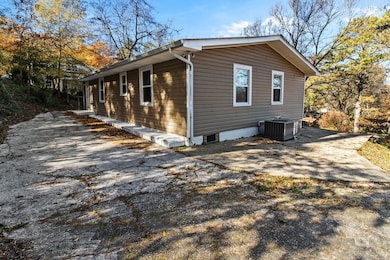 118 Alpine Dr, Rossville, GA 30741 - photo 2