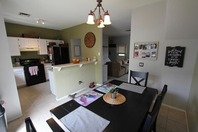Eatin kitchen 1