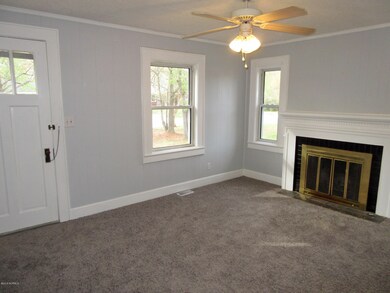 204 S Shore Dr, Jacksonville, NC 28540 - photo 3