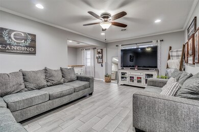 1600 Lynwood St, Gainesville, TX 76240 - photo 4