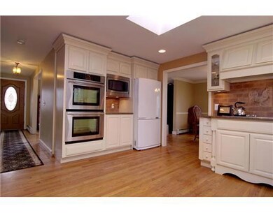 6 Mowry Rd, Smithfield, RI 02917 - photo 4