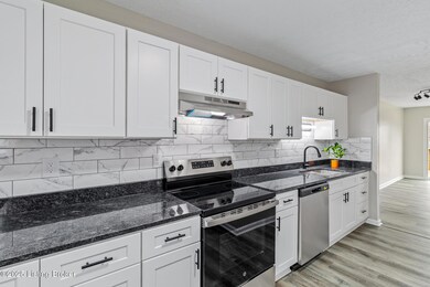 1220 Clear Ridge Ln-08