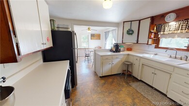 Spacious country kitchen.