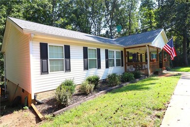 4650 Perry Rd, Gainesville, GA 30506 - photo 2