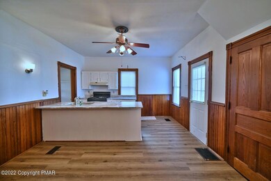 635 William St, Pen Argyl, PA 18072 - photo 5