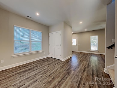 209 Armfield St, Statesville, NC 28677 - photo 2