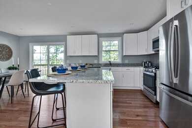 29 Milton St, Worcester, MA 01605 - photo 5