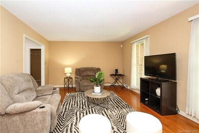 154 Northmont Dr, Statesville, NC 28625 - photo 4