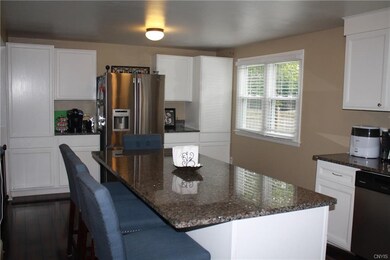 Granite counter tops and lots of cabinet space!